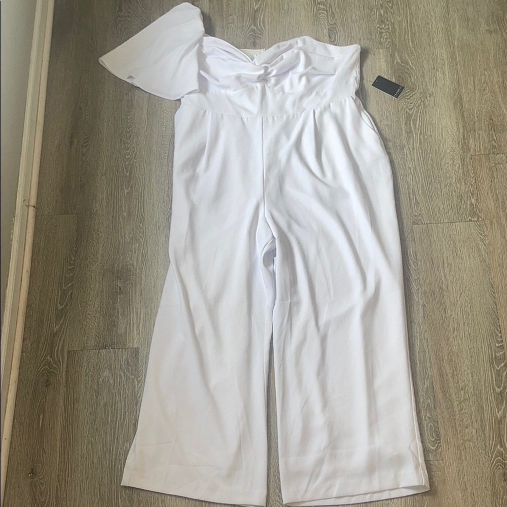 New Eloquii White Jumpsuit Chic and Versatile one shoulder twist front size 20